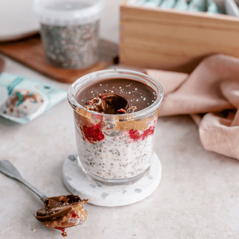 Chia pudding met chocolate shell