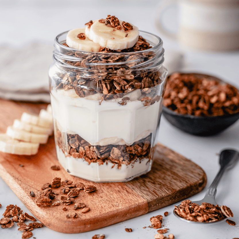 Chocolade granola met yoghurt