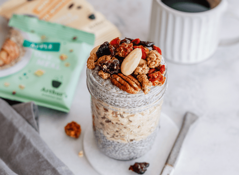 Appel Havermout met Chia Pudding, Nuts & Fruits - Arthur’s Breakfast Box