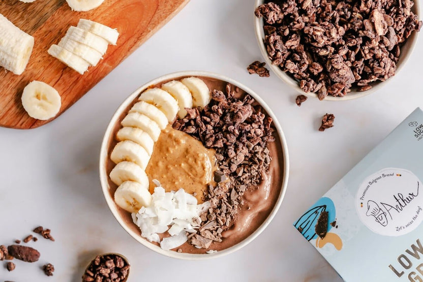 Chocolade en pindakaas smoothie bowl recept - Arthur’s Breakfast Box