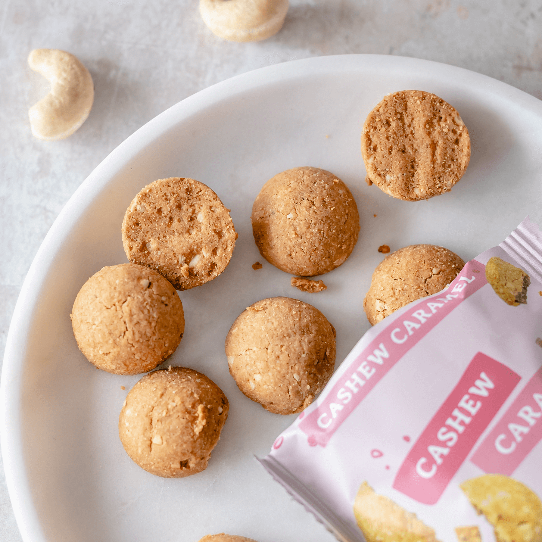 Cashew-Caramel Cookies